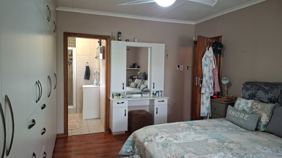 4 Bedroom Property for Sale in Beacon Bay North Eastern Cape